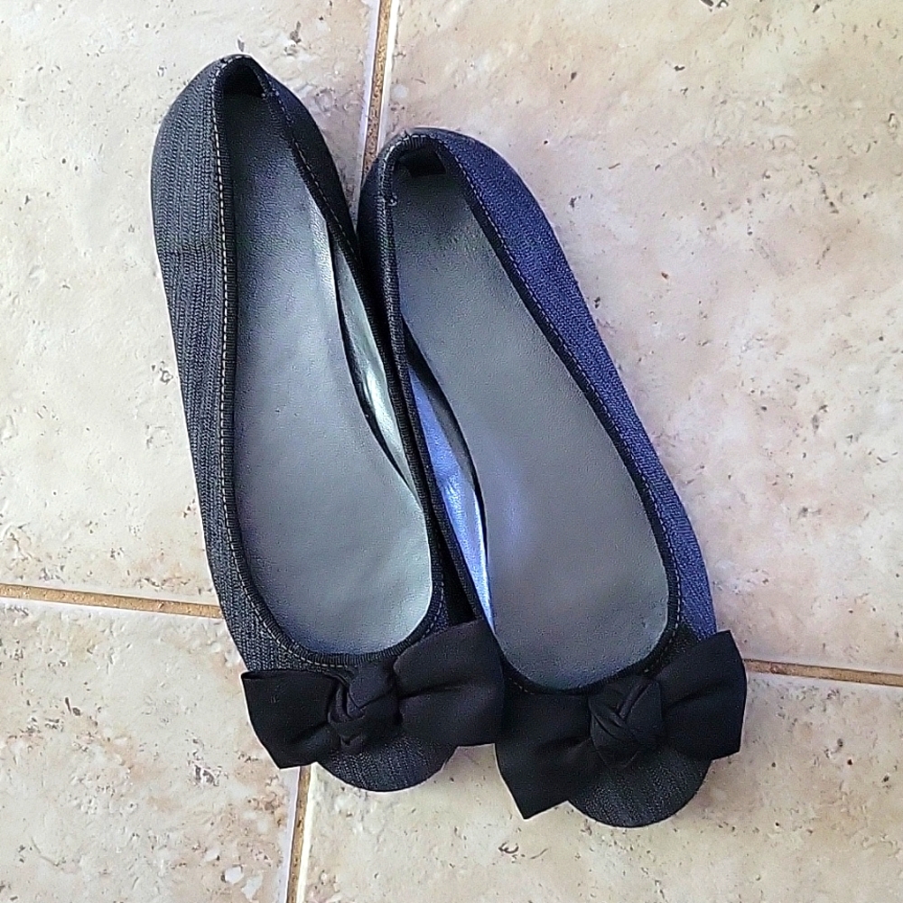 Gap flats with bow